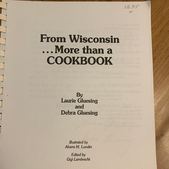 From Wisconsin: More Than a Cookbook Laurie & Debra Gluesing Plastic Comb 1991 - Picture 6 of 16